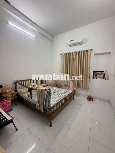 Bán gấp Nhà CC HXH Lý Thường Kiệt, 4 x 17m, T+2L, 6.8 tỷ, Nhà mới