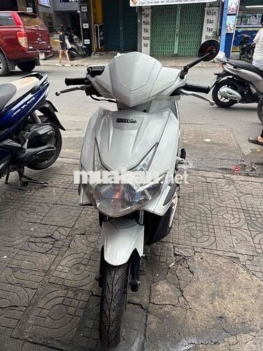 Honda Air Blade Trắng 43-X5 9562