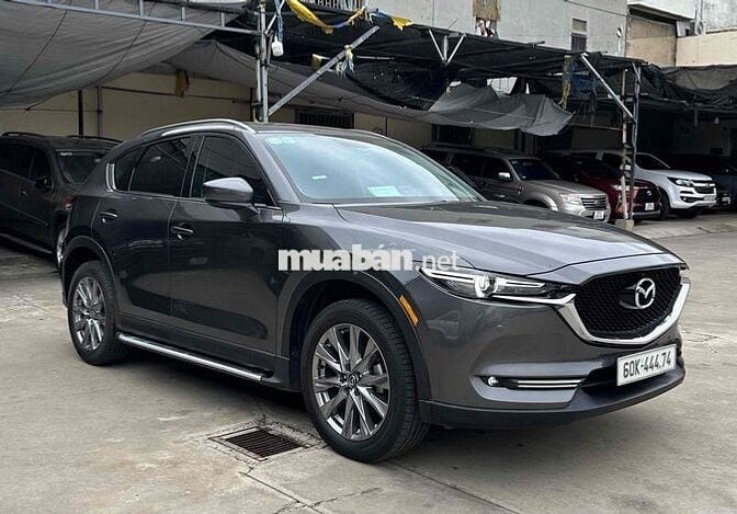Mazda CX5 2021 Luxury Xám 19000km