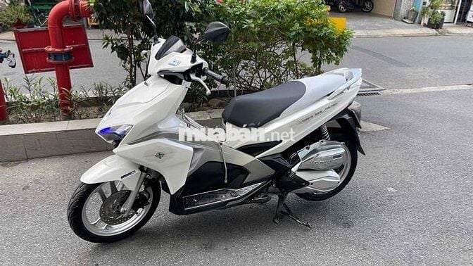 Honda Air Blade 125 2016 Trắng bạc Tự động