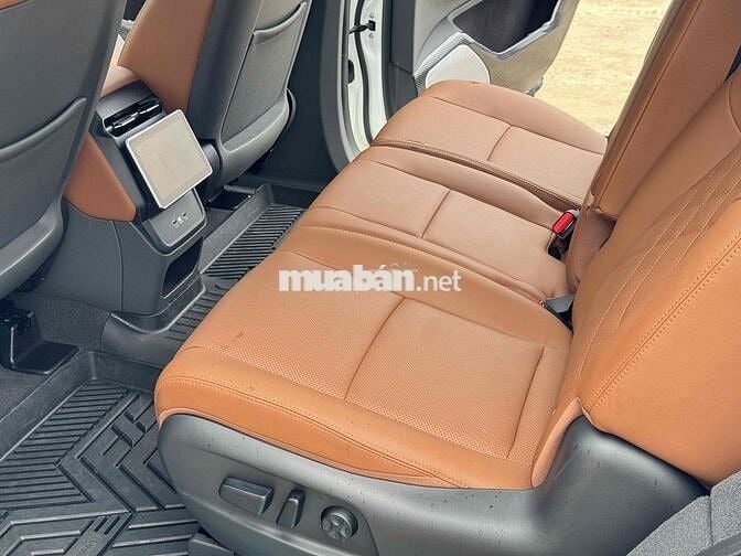 VF9 Plus 2024 siêu lướt 14.000km đẹp ko tì vết