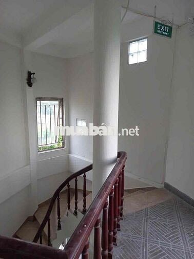 Cho thuê tầng, phòng trọ gần Bách Kinh Xây