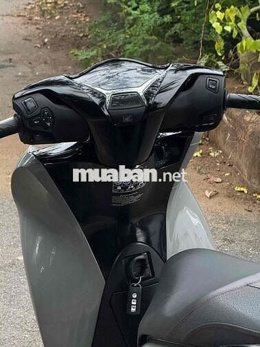 Honda SH 125i cuối 2020 Xám xi măng
