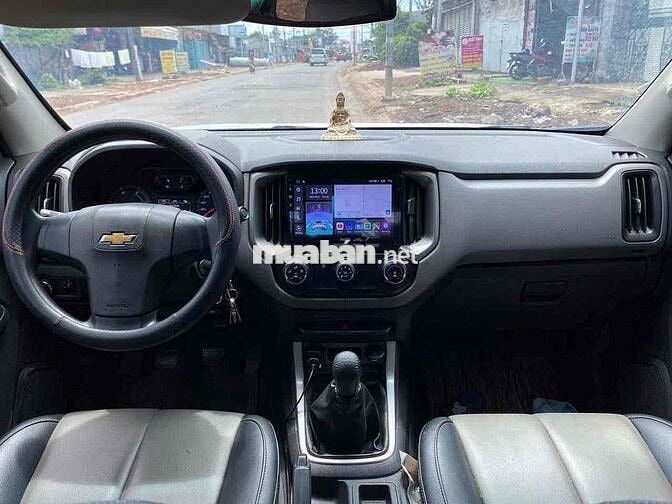 Chevrolet Colorado Limited Trắng 5 chỗ