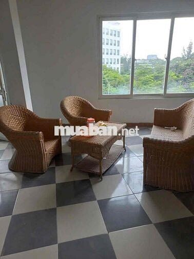 Cho thuê tầng, phòng trọ gần Bách Kinh Xây