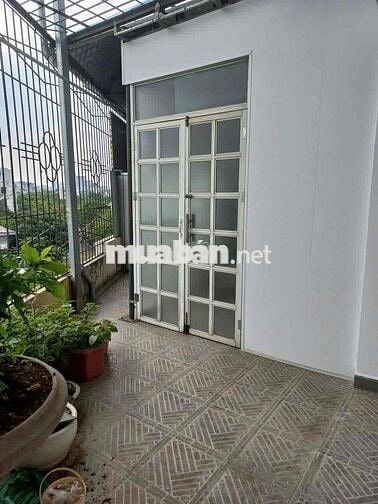 Cho thuê tầng, phòng trọ gần Bách Kinh Xây