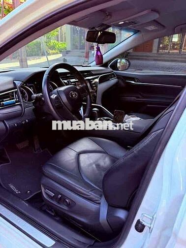 Toyota Camry 2019 Trắng 70.000 km