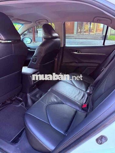 Toyota Camry 2019 Trắng 70.000 km
