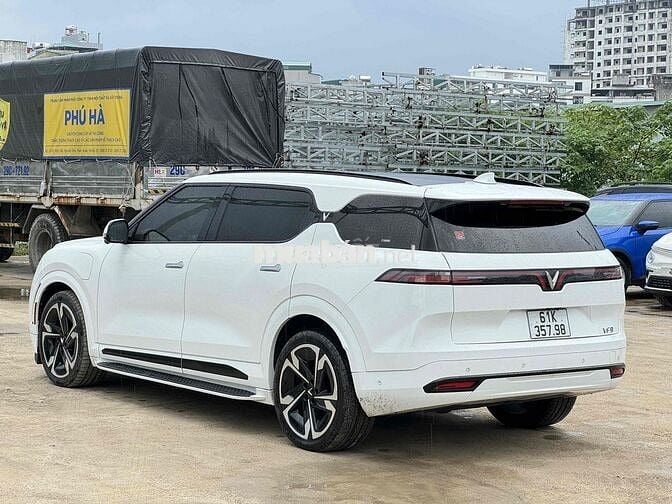 VF9 Plus 2024 siêu lướt 14.000km đẹp ko tì vết