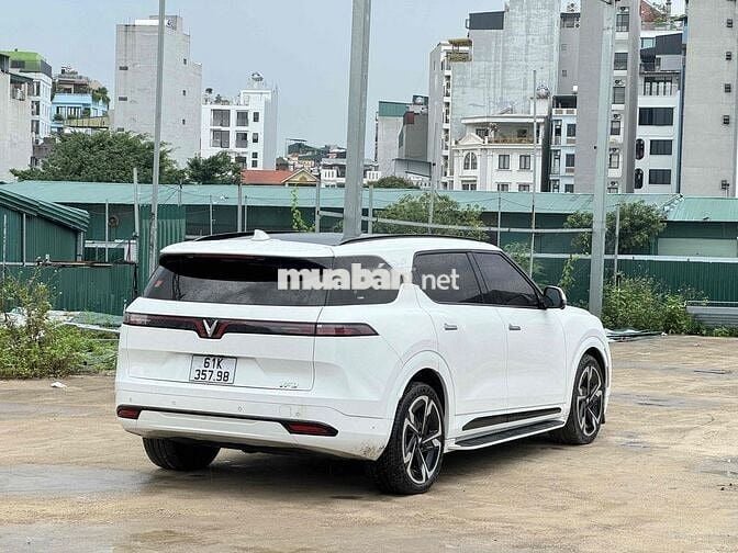 VF9 Plus 2024 siêu lướt 14.000km đẹp ko tì vết