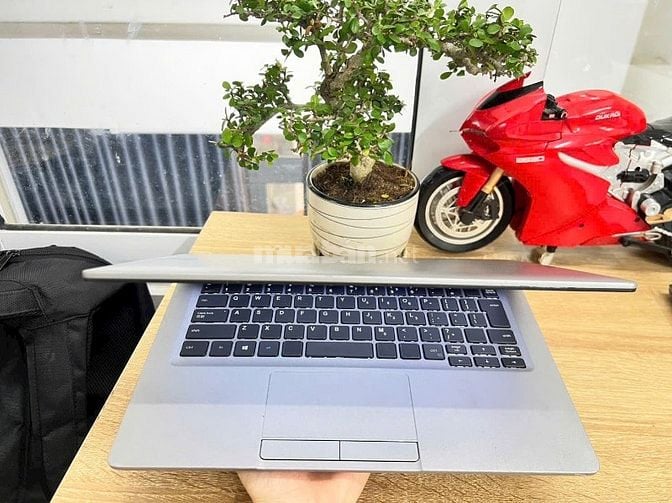Laptop dell doanh nhân- gọn nhẹ 5tr6- Buôn Hồ