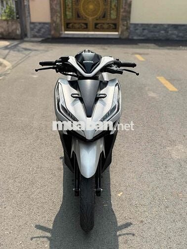 Honda Vario 150 62zz Bạc