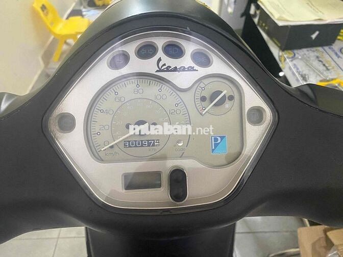 Piaggio Vespa LX 3vie biển SG công chứng