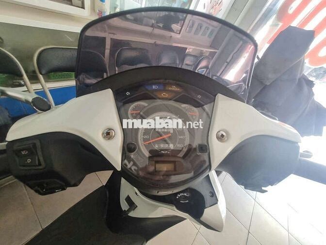 Honda SH150 Tự động Trắng Việt Nam