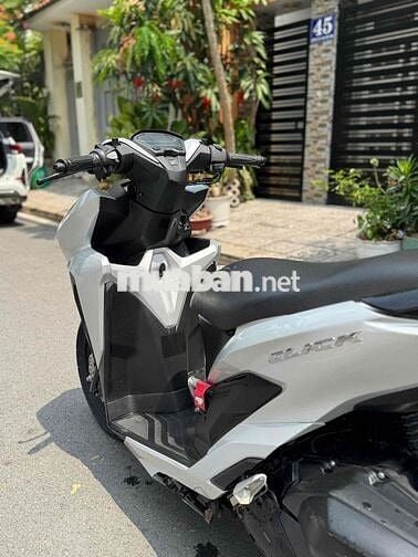 Honda Vario 150 62zz Bạc