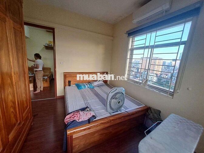 Căn hộ lô góc Trần Quý Kiên, TT Cầu Giấy, view thoáng, 2 ngủ, sổ đỏ