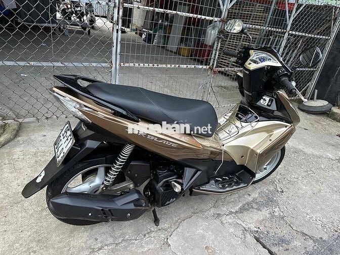 Honda Air Blade Vàng đồng Xăng xe 9c sang ten dc