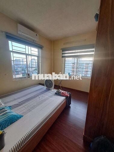 Căn hộ lô góc Trần Quý Kiên, TT Cầu Giấy, view thoáng, 2 ngủ, sổ đỏ