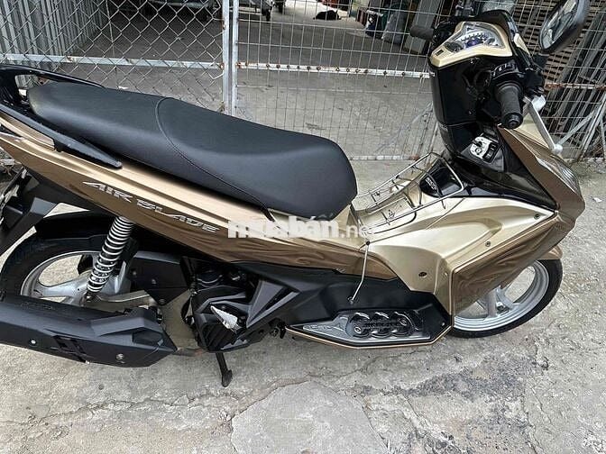 Honda Air Blade Vàng đồng Xăng xe 9c sang ten dc