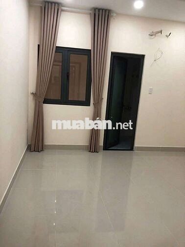 CHO THUÊ NHÀ SÂN XE HƠI GẦN KDC HỒNG LONG - HIỆP BÌNH