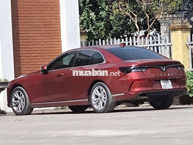VinFast Lux A2.0 Base 2020 Đỏ cam 45000 km