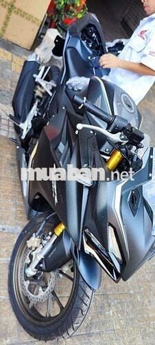 Honda CBR150R ABS 2025 Đen 600 km