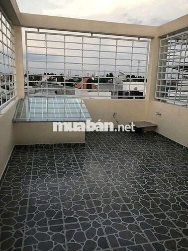 CHO THUÊ NHÀ SÂN XE HƠI GẦN KDC HỒNG LONG - HIỆP BÌNH