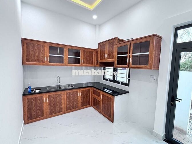 NHÀ TÂN XUÂN 1 - HÓC MÔN: VỊ TRÍ VÀNG, 3PN, HƯỚNG ĐÔNG NAM