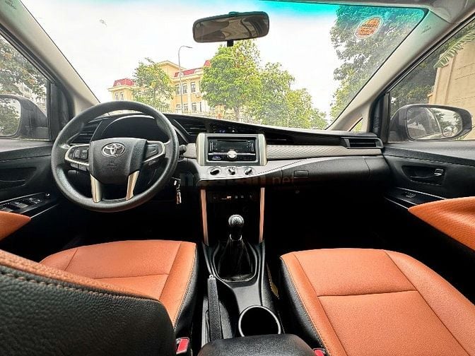 INNOVA 2.0E  cuối 2019 số sàn biển 30F/5 số Hn rất đẹp 