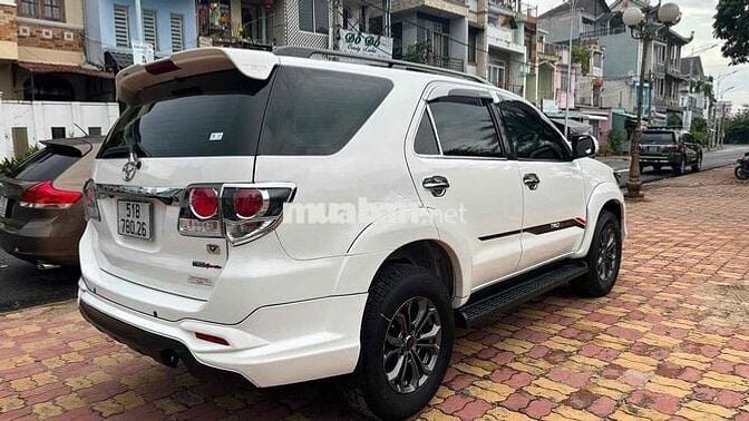 Toyota Fortuner Sportivo 2016 1 cầu Trắng