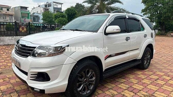 Toyota Fortuner Sportivo 2016 1 cầu Trắng