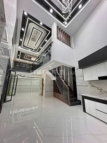 Nhà ngang 13m có thang máy hẻm 103 Chiến Lược, BÌnh Tân