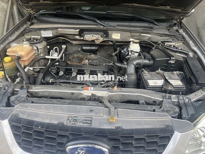 Ford Escape Xám 212.365 km Số tự động