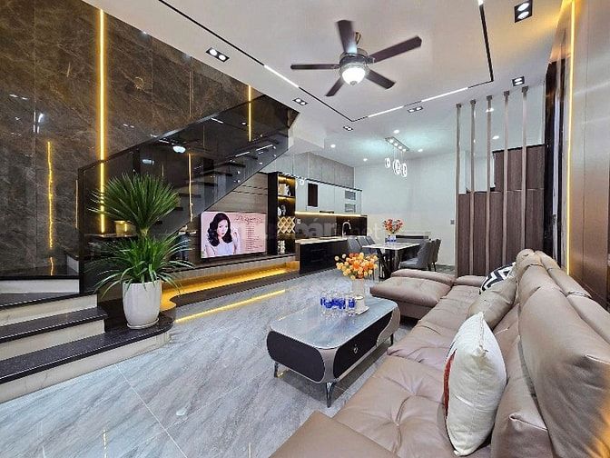 Tôi chính chủ bán nhà An Dương Vương 875tr, ngay gần công viên Phú Lâm