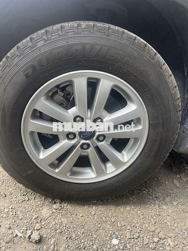 Ford Escape Xám 212.365 km Số tự động