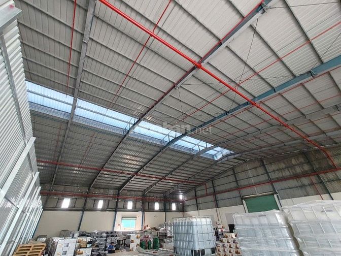 Cho thuê kho 700m2 và 1500m2 Đức Hòa Long An, PCCC tự động, Giá 90k/m2
