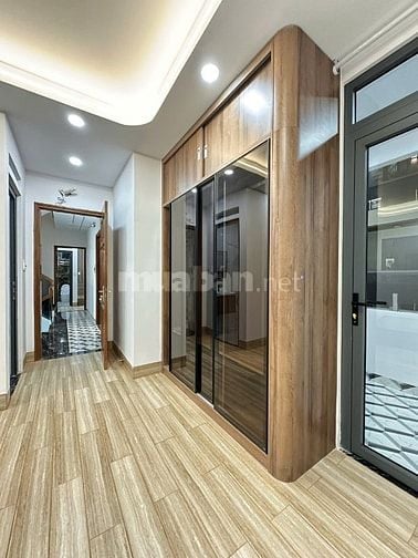 Nhà ngang 13m có thang máy hẻm 103 Chiến Lược, BÌnh Tân