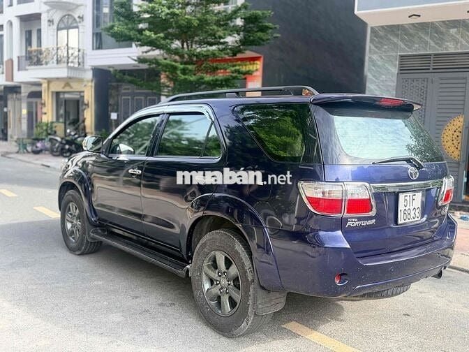 Toyota Fortuner 2010 tự động cực đẹp zin sẵn dùng