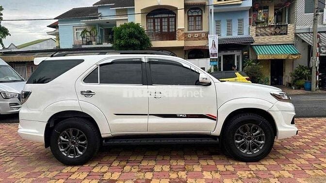 Toyota Fortuner Sportivo 2016 1 cầu Trắng