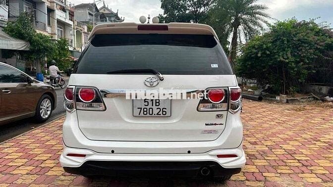 Toyota Fortuner Sportivo 2016 1 cầu Trắng