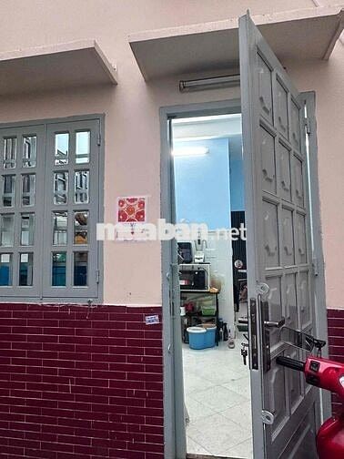 [LÀM NGAY] TUYỂN NHÂN VIÊN BÁN ĐỒ ĂN