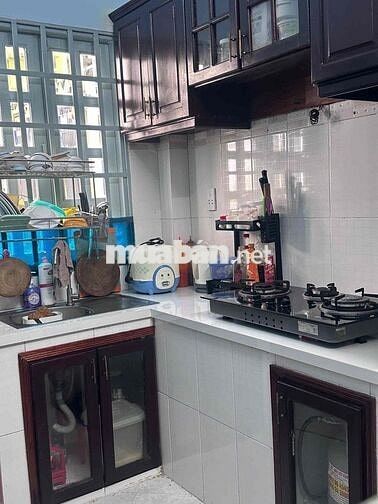 [LÀM NGAY] TUYỂN NHÂN VIÊN BÁN ĐỒ ĂN