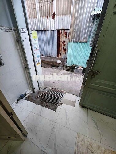 cho thuê nhà hẽm 994 Huỳnh Tấn Phát 
