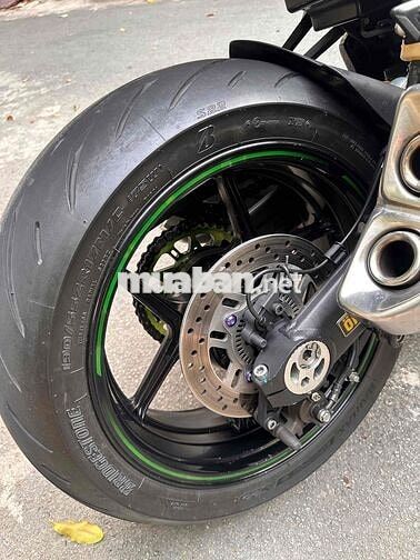 Kawasaki Z1000R 2020 Đen, Xanh lá 18.000 km