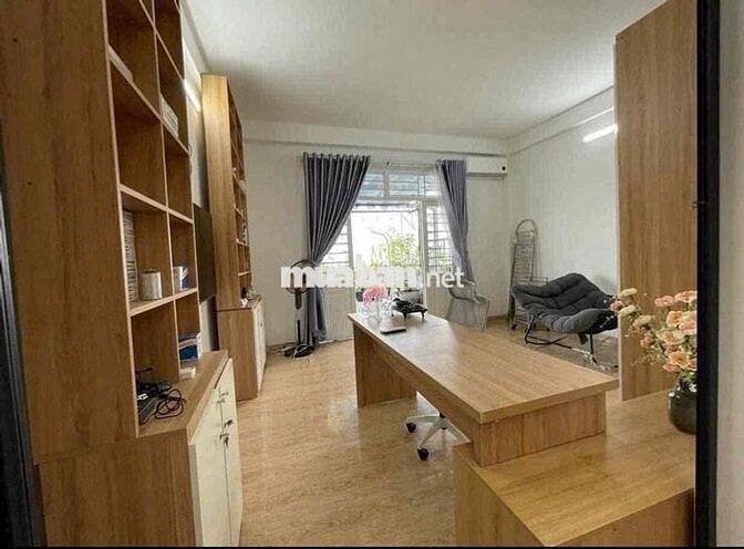307 CHO THUÊ NHÀ ĐẸP 3 TẦNG 5PN CÓ GARA Ô TÔ TRONG NHÀ – FULL NỘI THẤT