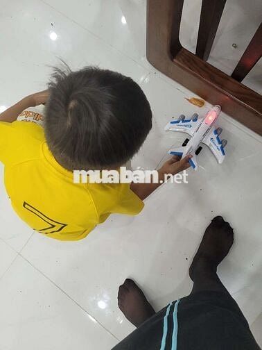 Tuyển Nam đăng bài facebook và chở bé 6t đi chơi