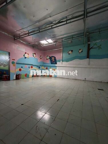 Cho thuê nhà Mặt tiền Mễ Cốc, P15,Q8 10x22m kinh doanh tốt thương lưog