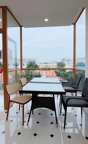 Nhà 4 tầng xây mới khu Thảo Điền sẵn thang máy và HĐT 60tr/tháng.