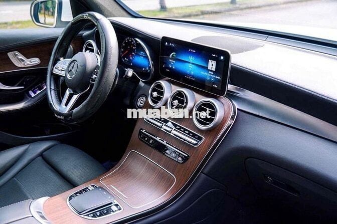 Mercedes-Benz GLC200 2022 Trắng 70.000 km