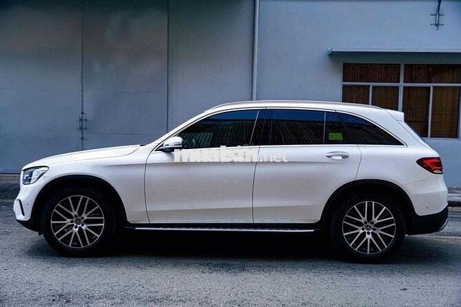 Mercedes-Benz GLC200 2022 Trắng 70.000 km